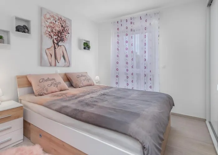 2 Bedroom Cozy In * Kostrena